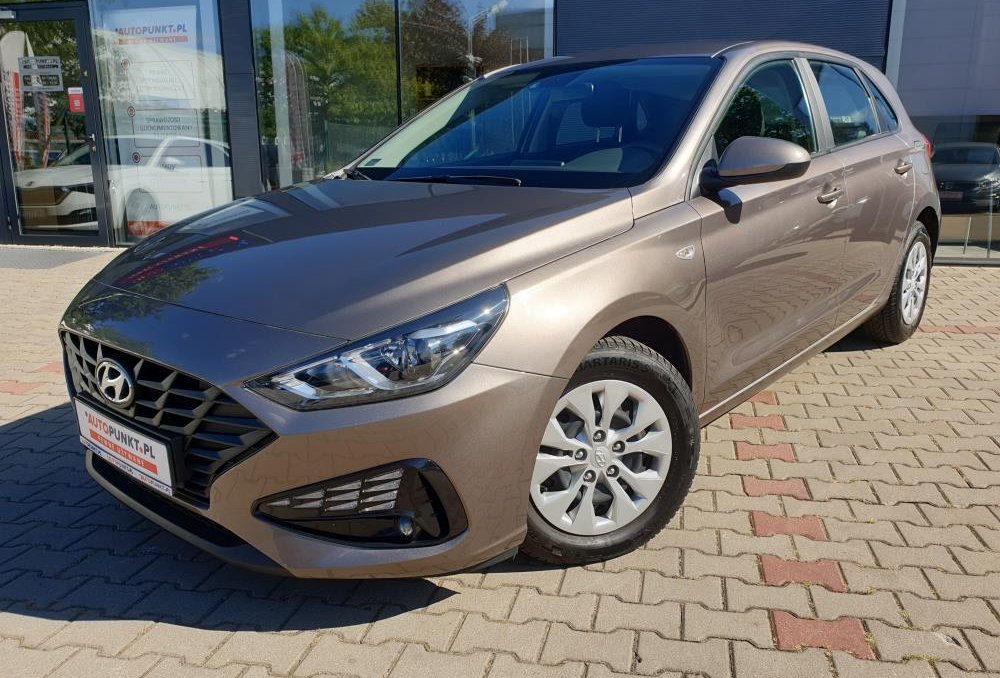 i30