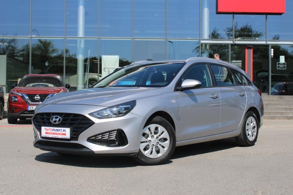 i30