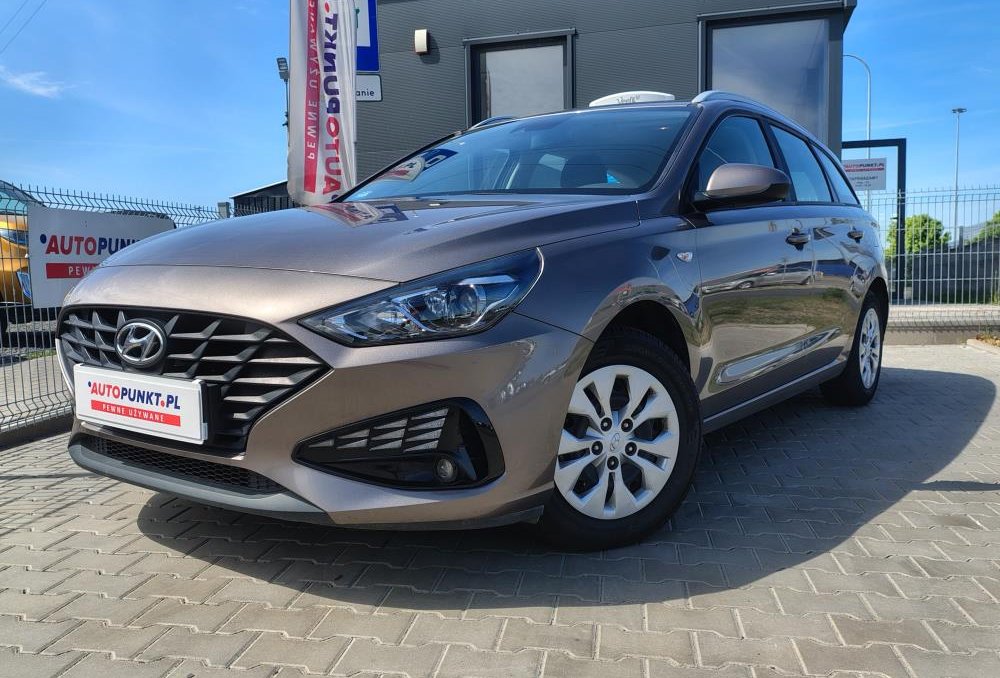 i30