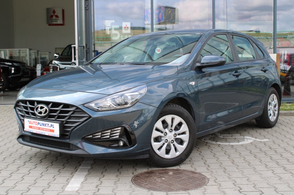i30