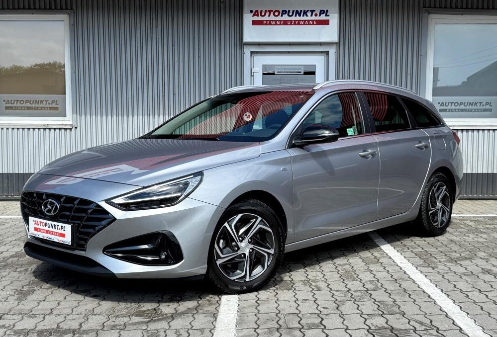 i30