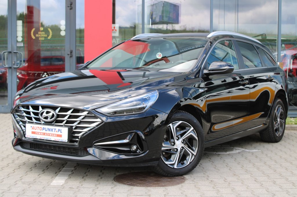 i30