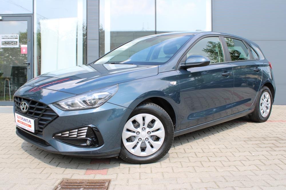 i30