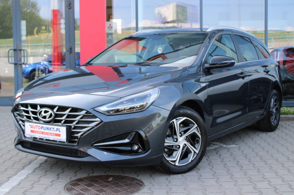 i30