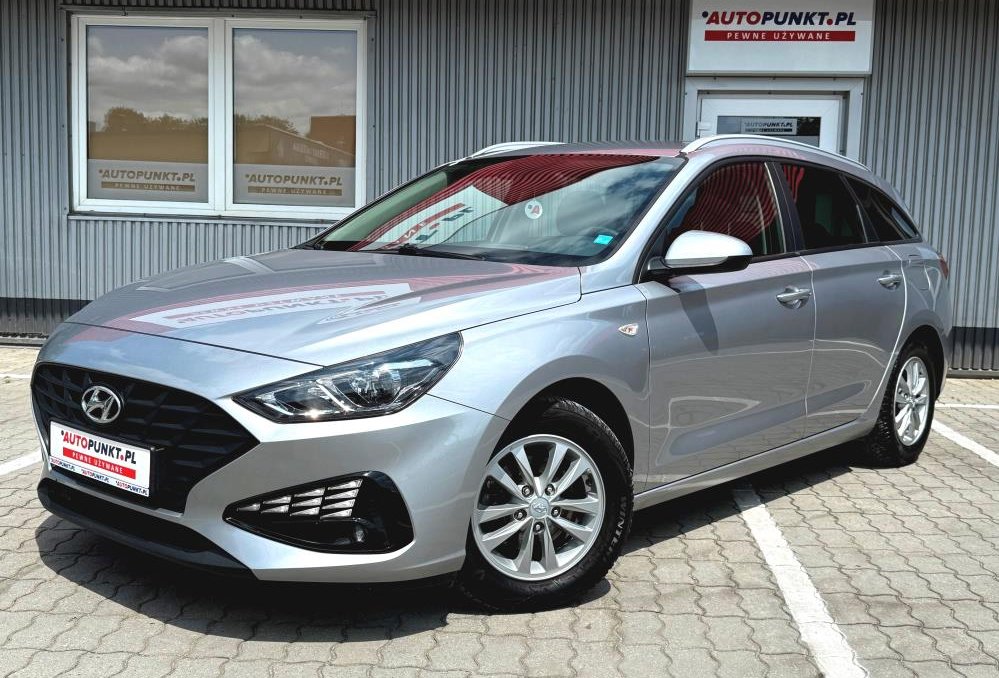i30