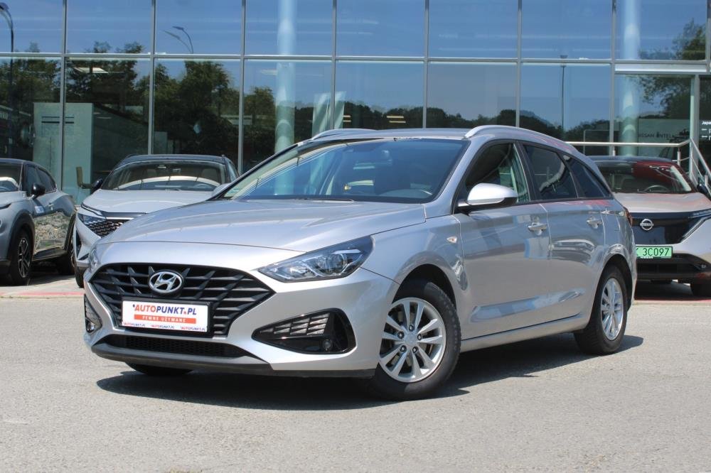 i30