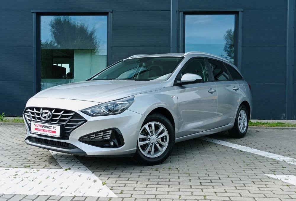 i30
