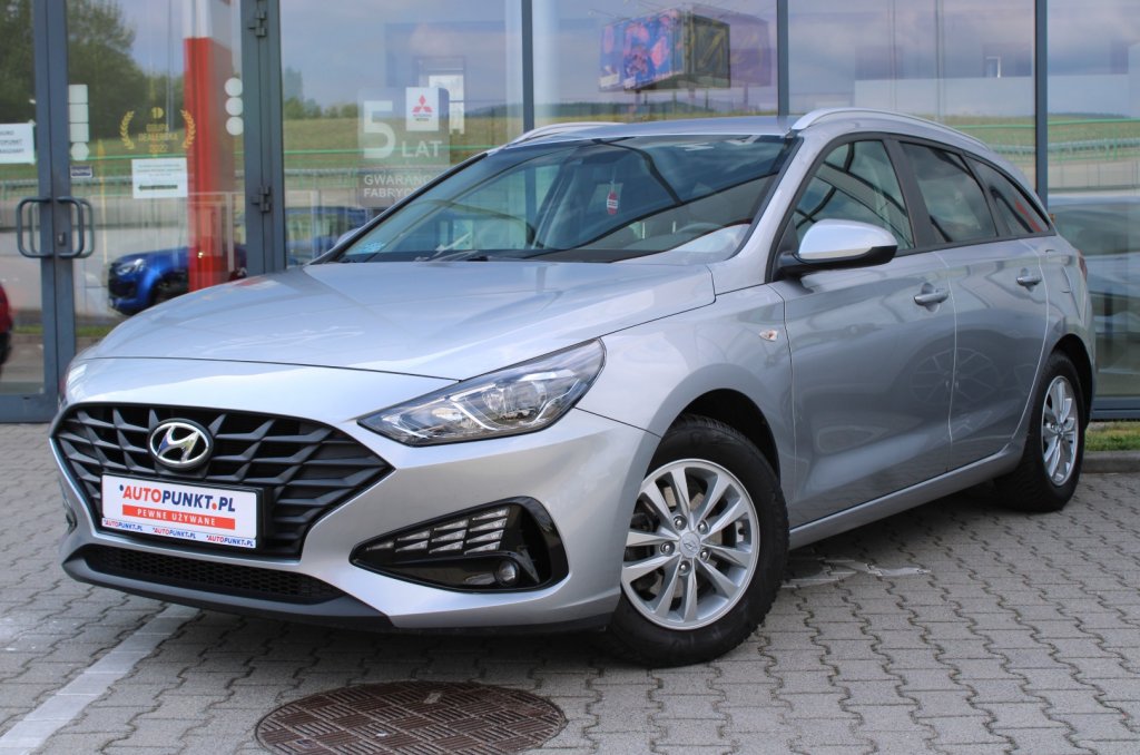 i30