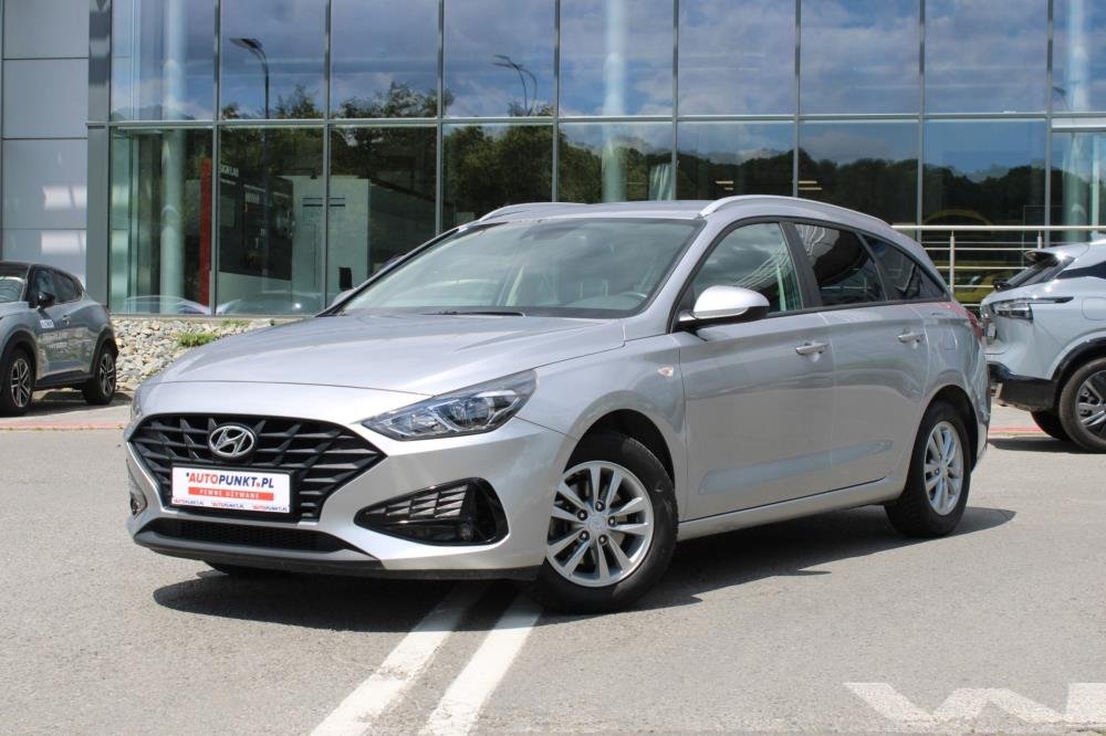 i30