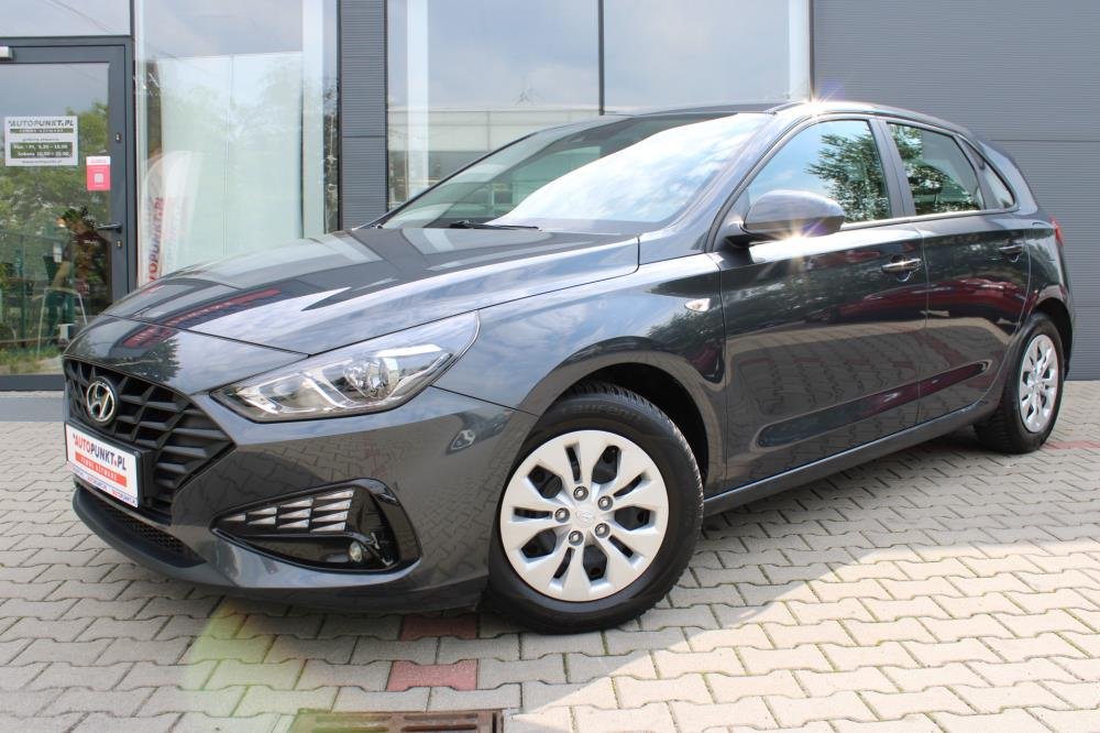 i30
