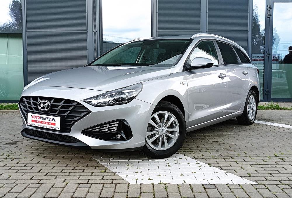 i30