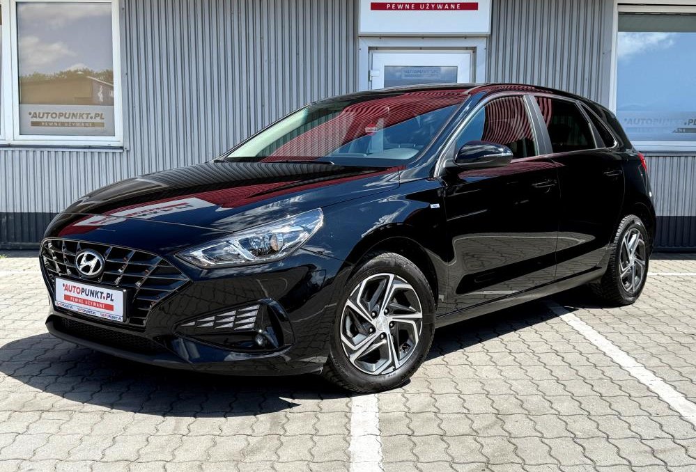i30