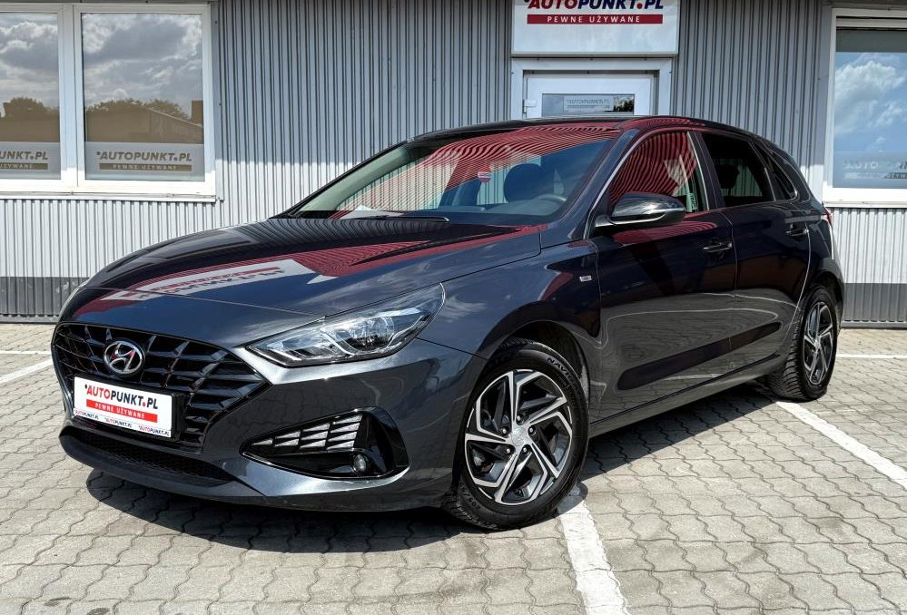 i30