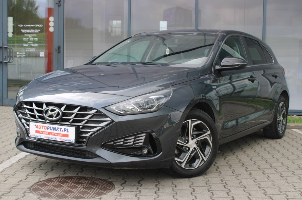 i30