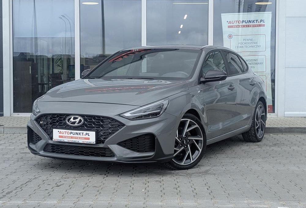 i30