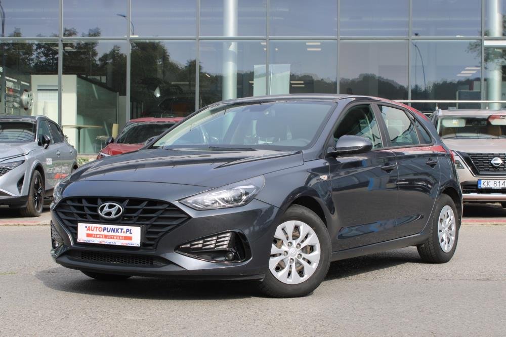 i30