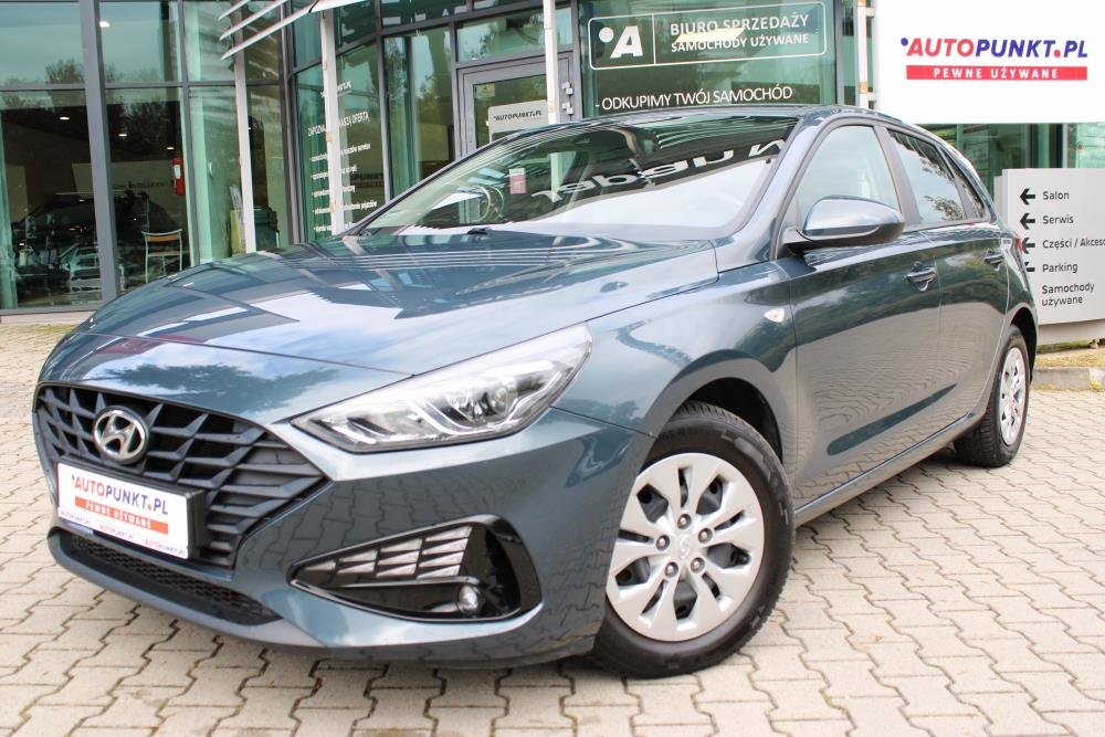 i30