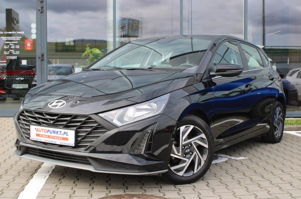 i20