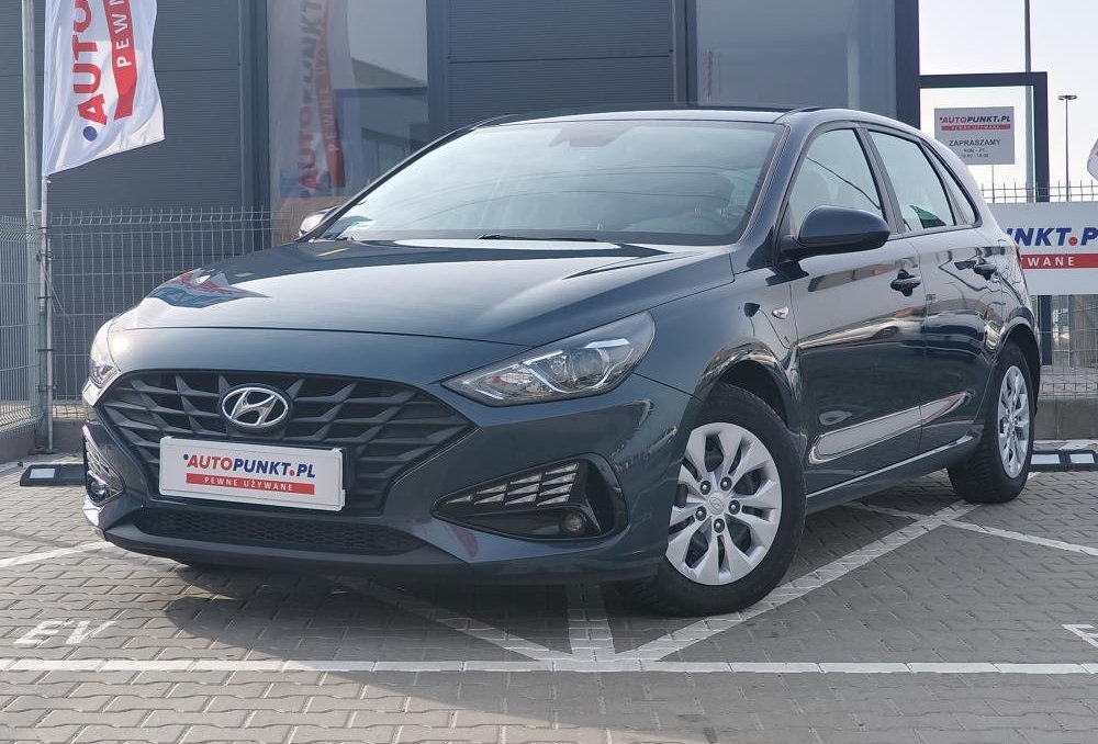 i30