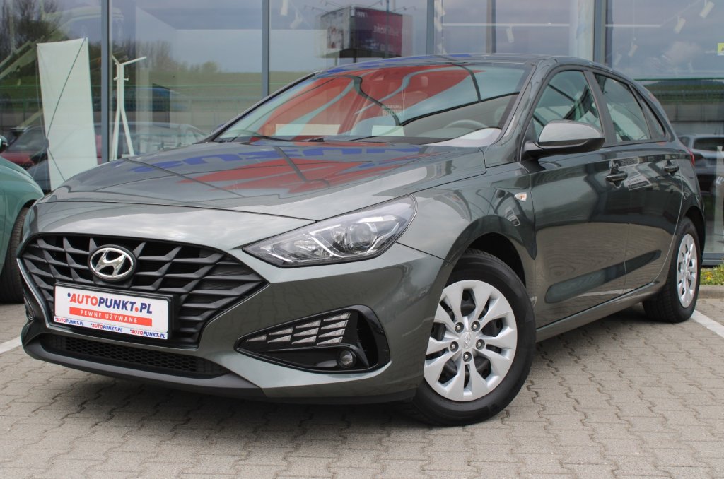 i30