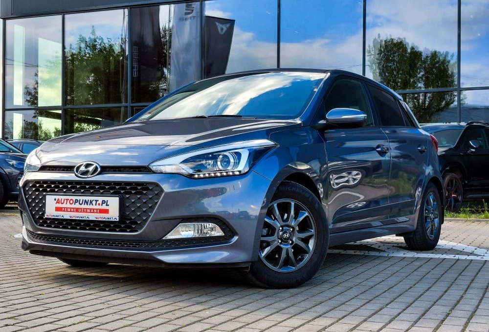 i20