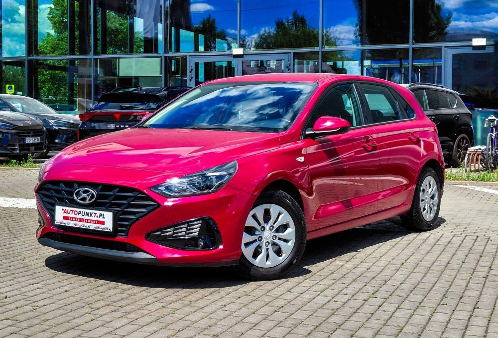 i30