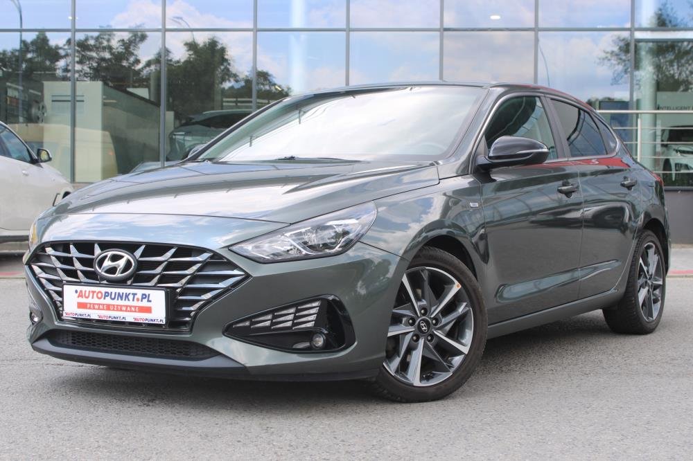 i30