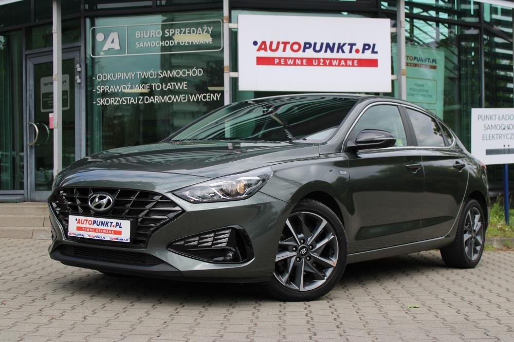 i30