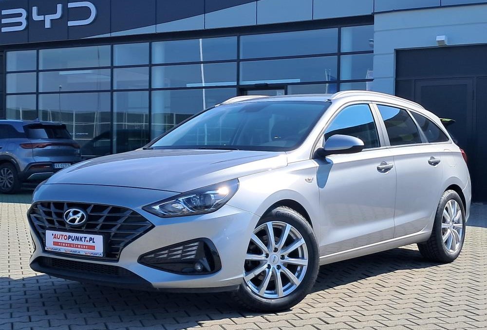 i30