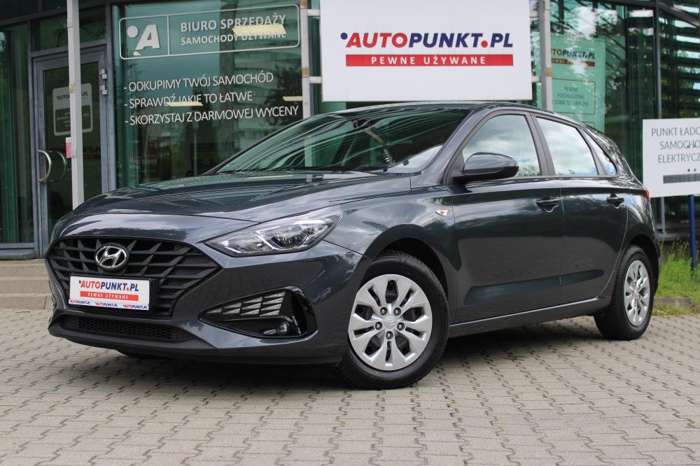 i30