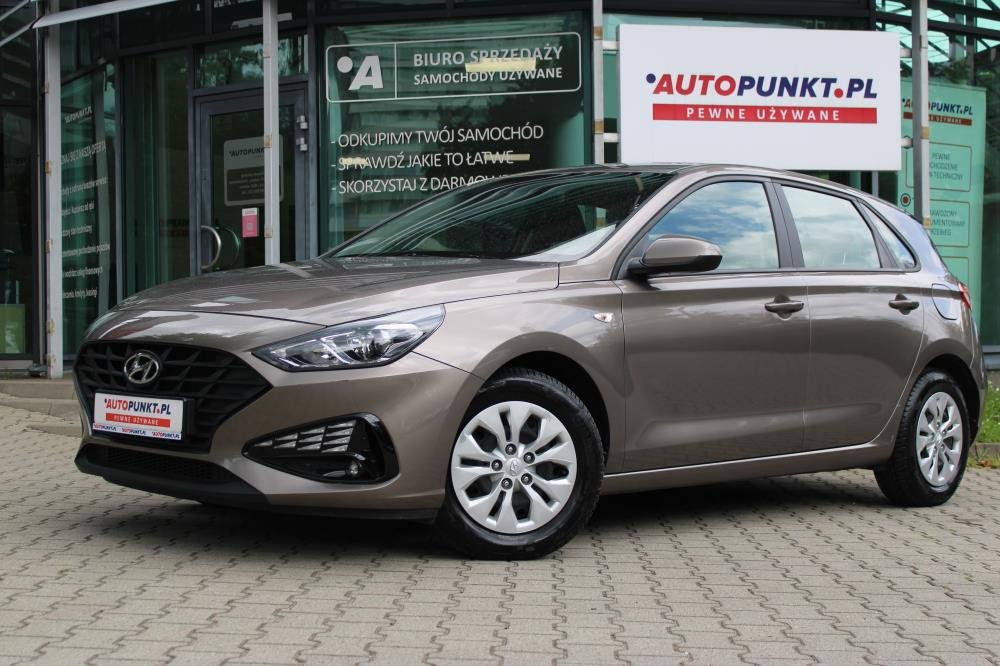 i30