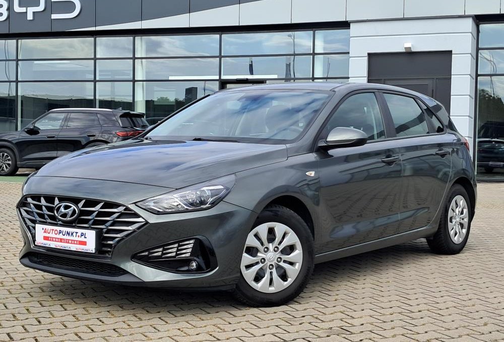 i30