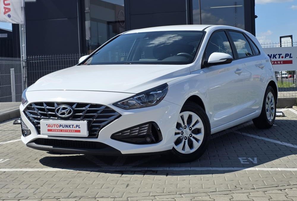 i30