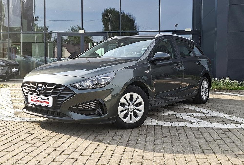 i30