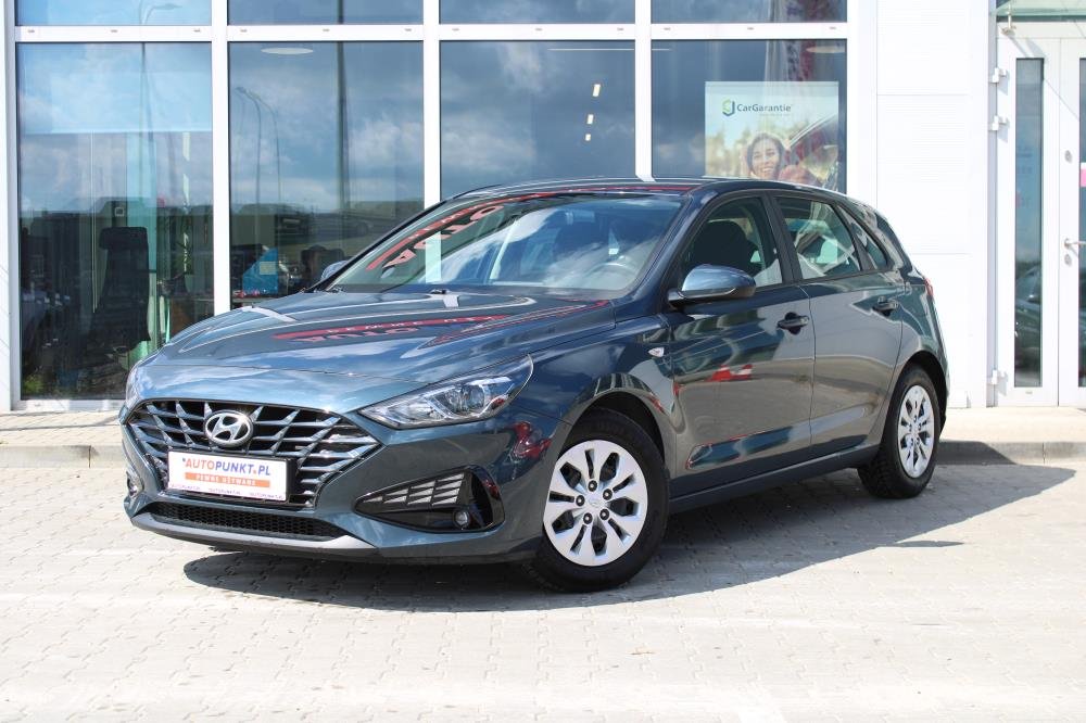 i30