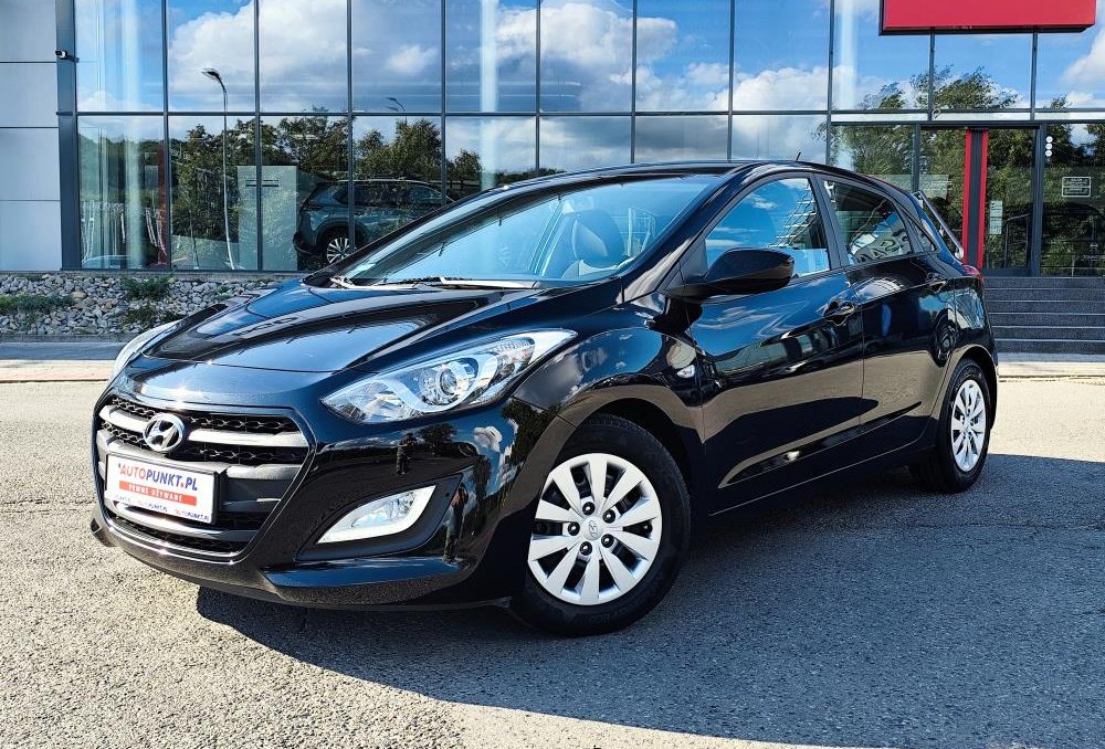 i30