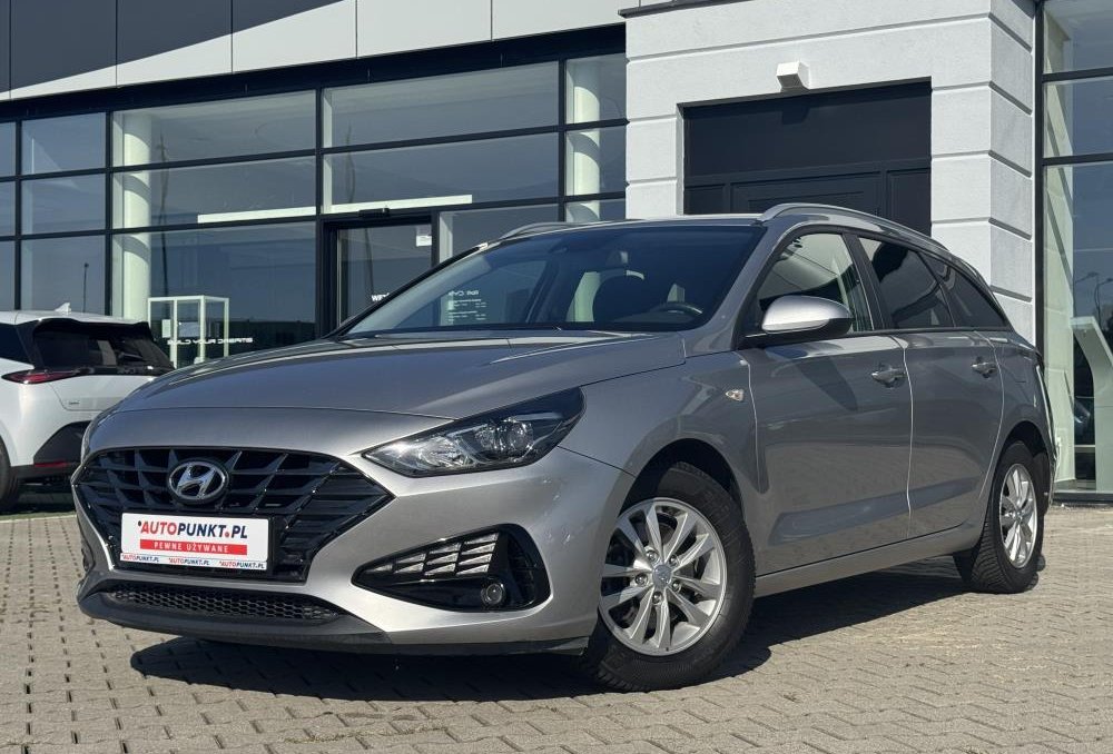 i30