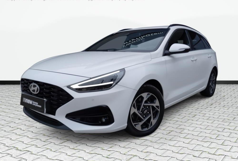 i30