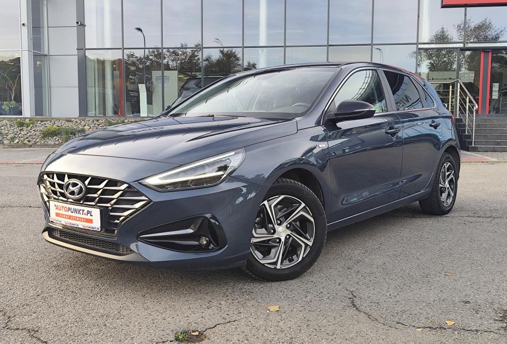 i30