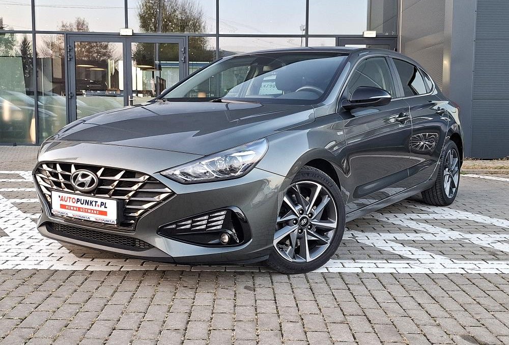 i30
