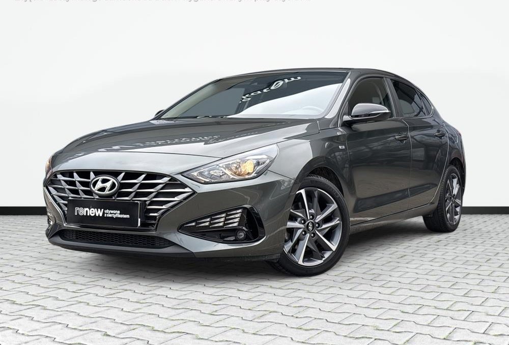 i30